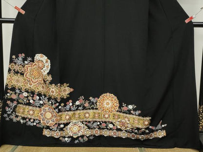 平和屋着物●豪華黒留袖　駒刺繍　正倉院花文　金彩　そごう扱い　正絹　逸品　CABL8443ut
