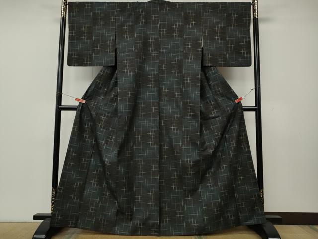 平和屋着物●本場大島紬　9マルキ　十字絣　正絹　逸品　CABL8447ut