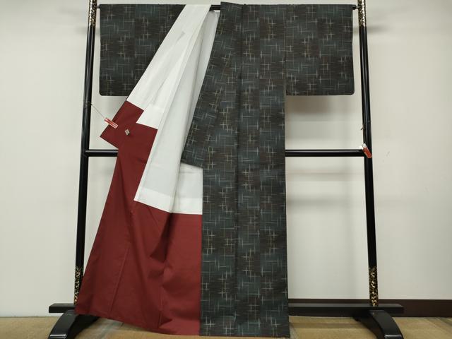 平和屋着物●本場大島紬　9マルキ　十字絣　正絹　逸品　CABL8447ut