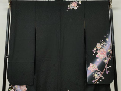 平和屋着物●豪華振袖　舞花鞠文　暈し染め　黒地　金彩　正絹　逸品　CABL8451ut