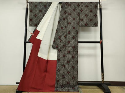 平和屋着物●本場大島紬　龍郷絣　菱花文　ロング丈　正絹　逸品　CABL8453ut