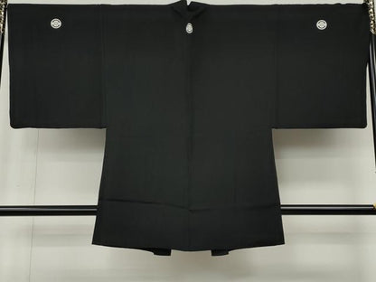 平和屋着物●男性　黒紋付・羽織セット　羽裏：風景文　正絹　逸品　CABL8610ut