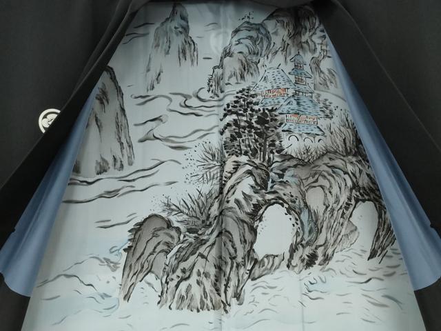 平和屋着物●男性　黒紋付・羽織セット　羽裏：風景文　正絹　逸品　CABL8610ut