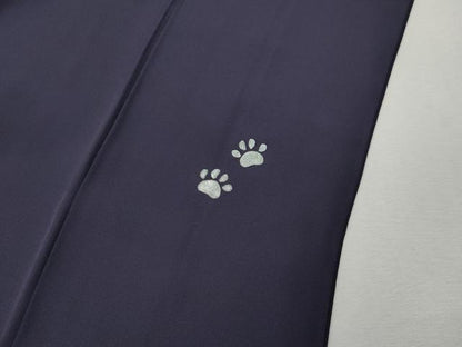 平和屋着物●染色作家　草野一騎　色無地　ワンポイント　猫　濃鼠色　正絹　逸品　未使用　CABL8707ut