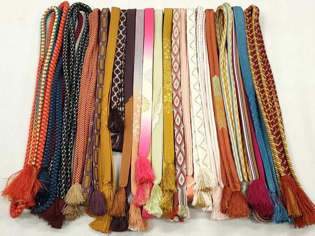 平和屋着物●和装小物　帯締め20本セット　高麗組　唐組　畝組　冠組　大和組　丸源氏組　観世組　礼装用　金銀糸　逸品　CABL9371qe