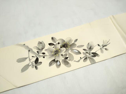 平和屋着物●塩瀬　九寸名古屋帯　作家物　手描き　枝花文　銀彩　正絹　逸品　CABL9719hy