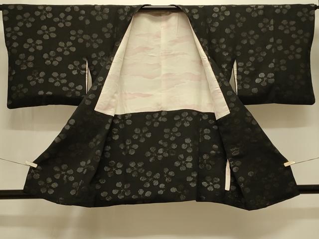 平和屋着物＃道行コート　舞花文　黒地　正絹　逸品　CABM0051in