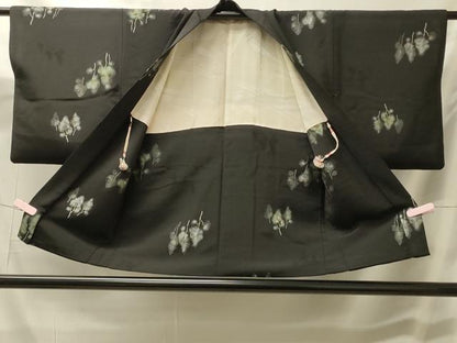 平和屋着物＃羽織　寿光織　草木文　黒地　金銀糸　正絹　逸品　CABM0116in