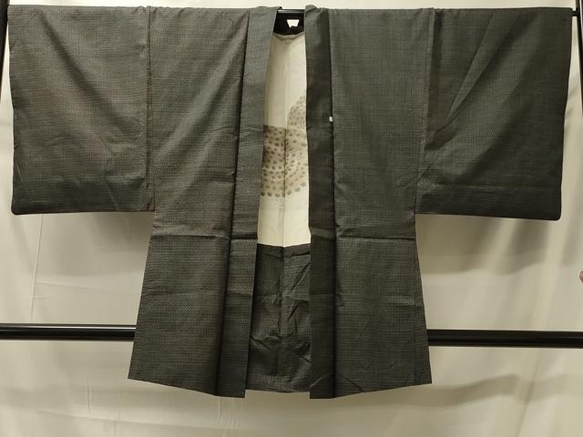平和屋着物＃男性　本場大島紬　羽織　格子　羽裏：鷹　大丸扱い　正絹　逸品　CABM0120in