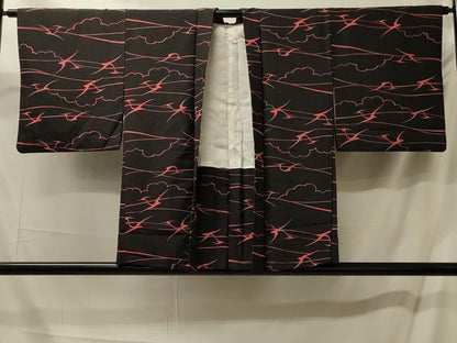 平和屋着物＃羽織　雲取り飛鳥文　黒地　正絹　逸品　CABM0191in
