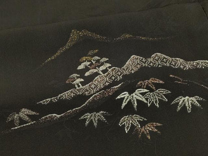 平和屋着物＃羽織　寿光織　遠山風景文　黒地　金銀糸　正絹　逸品　CABM0230in