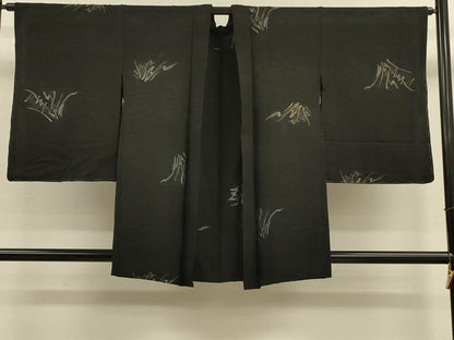 平和屋着物＃羽織　寿光織　草葉文　黒地　金銀糸　正絹　逸品　CABM0236in