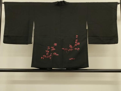平和屋着物＃羽織　総刺繍　枝花文　黒地　正絹　逸品　CABM0257in