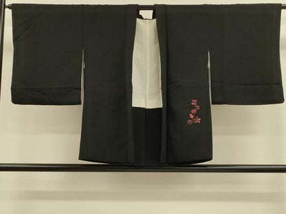平和屋着物＃羽織　総刺繍　枝花文　黒地　正絹　逸品　CABM0257in