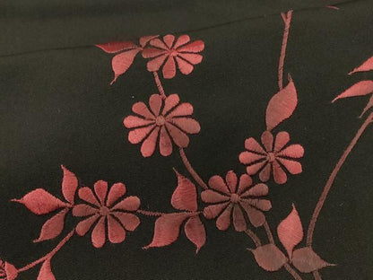 平和屋着物＃羽織　総刺繍　枝花文　黒地　正絹　逸品　CABM0257in