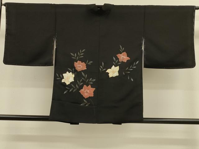 平和屋着物＃羽織　草花文　黒地　正絹　逸品　CABM0260in