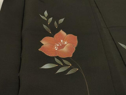 平和屋着物＃羽織　草花文　黒地　正絹　逸品　CABM0260in