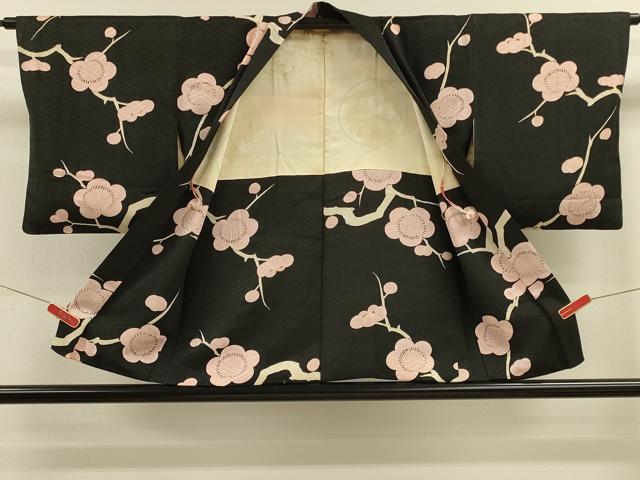平和屋着物＃羽織　枝梅文　黒地　正絹　逸品　CABM0269in