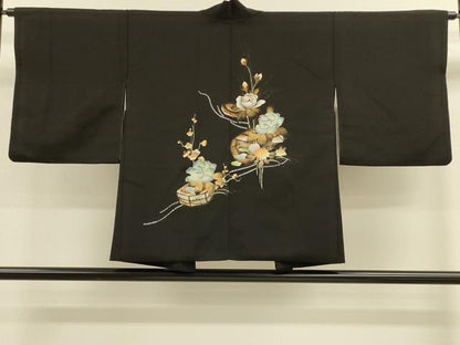 平和屋着物＃羽織　貝桶花文　黒地　金彩　正絹　逸品　CABM0279in