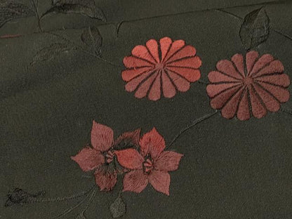 平和屋着物＃羽織　総刺繍　松皮菱枝花文　黒地　正絹　逸品　CABM0386in