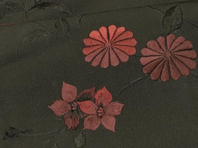 平和屋着物＃羽織　総刺繍　松皮菱枝花文　黒地　正絹　逸品　CABM0386in