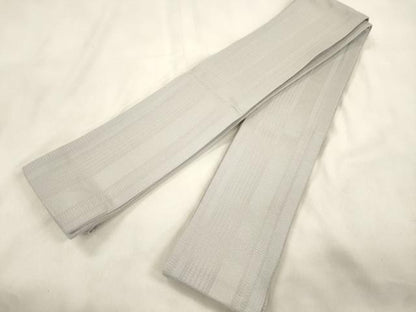 平和屋着物●男性　角帯　間道　白鼠色　荒川謹製　正絹　逸品　CABM0543dy