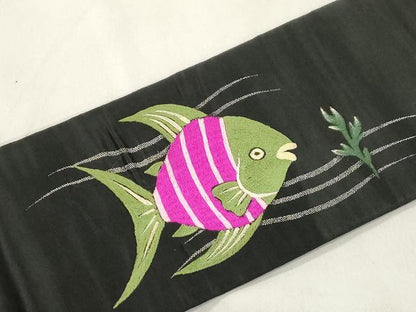 平和屋着物●アンティーク　大正ロマン　九寸名古屋帯　刺繍　エンゼルフィッシュ　黒地　金彩　正絹　逸品　CABM0611dy