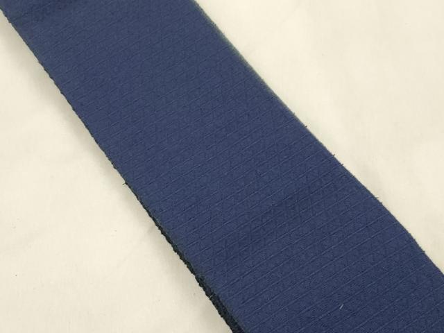 平和屋着物●男性　本場筑前博多織　両面　角帯　幾何学文　錆鼠色　藍鉄色　正絹　逸品　未使用　CABM0763dy