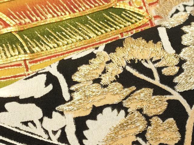 平和屋着物■豪華黒留袖　駒刺繍　立波風景草木文　金彩　正絹　逸品　CABM0955oy