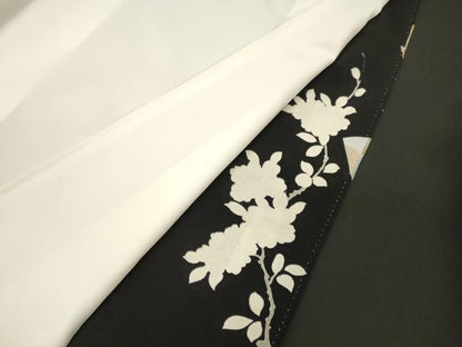 平和屋着物■豪華黒留袖　駒刺繍　扇面人物花松文　金彩　正絹　逸品　CABM1023oy