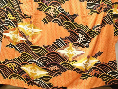 平和屋着物■豪華振袖　駒刺繍　雲取り立波双鶴文　金彩　正絹　逸品　CABM1236ev