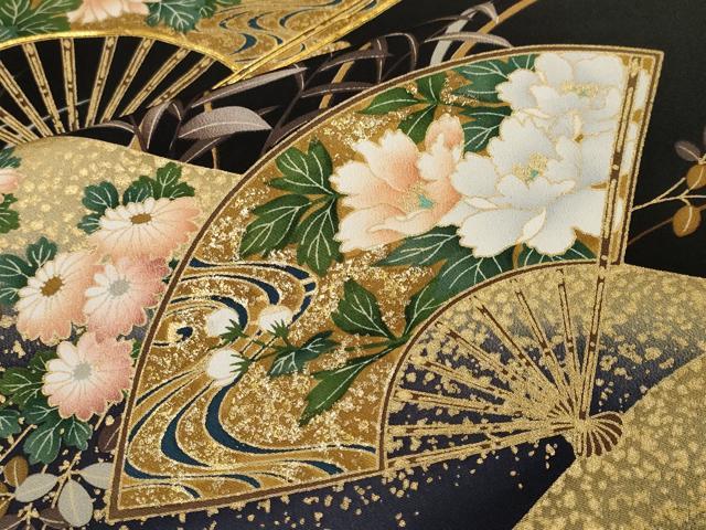 平和屋着物■豪華黒留袖　駒刺繍　萬寿染　地紙扇面草花文　暈し染め　正絹　逸品　CABM1240ev