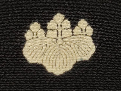 平和屋着物■豪華黒留袖　駒刺繍　松竹梅鳳凰花文　金彩　正絹　逸品　CABM1284ev