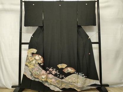 平和屋着物■豪華黒留袖　作家物　駒刺繍　地紙流水草花文　金彩　正絹　逸品　CABM1294ev
