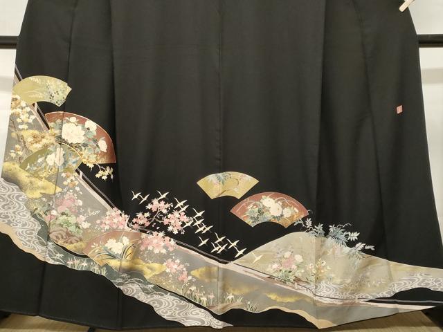 平和屋着物■豪華黒留袖　作家物　駒刺繍　地紙流水草花文　金彩　正絹　逸品　CABM1294ev