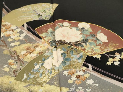 平和屋着物■豪華黒留袖　作家物　駒刺繍　地紙流水草花文　金彩　正絹　逸品　CABM1294ev