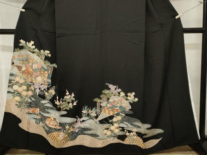 平和屋着物■豪華黒留袖　刺繍　鴛鴦扇面枝花文　暈し染め　金彩　正絹　逸品　CABM1383ev