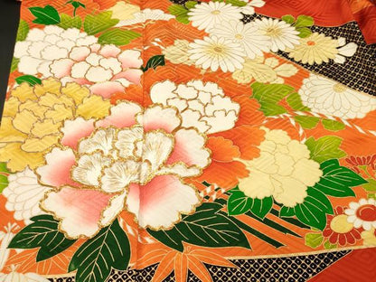 平和屋着物■豪華振袖　駒刺繍　切嵌松竹梅花文　金彩　正絹　逸品　CABM1464ev