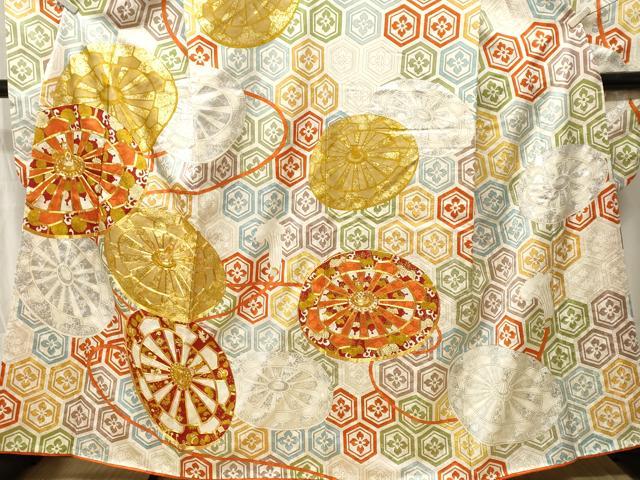 平和屋着物■豪華振袖　駒刺繍　源氏車亀甲花文　金銀彩　正絹　逸品　CABM1474ev