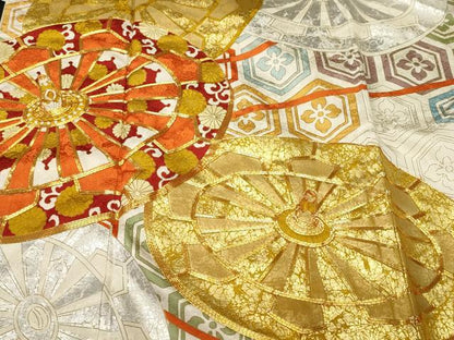 平和屋着物■豪華振袖　駒刺繍　源氏車亀甲花文　金銀彩　正絹　逸品　CABM1474ev