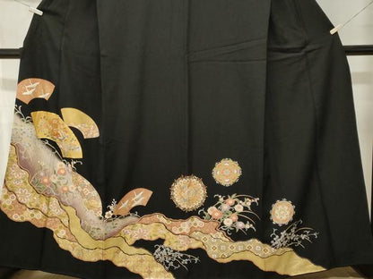 平和屋着物■豪華黒留袖　駒刺繍　地紙鳳凰道長草花文　暈し染め　金彩　正絹　逸品　CABM1564ev