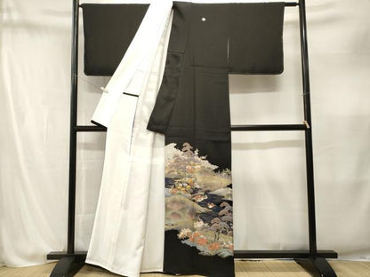 平和屋着物■豪華黒留袖　駒刺繍　松竹梅御所解鴛鴦文　暈し染め　金彩　正絹　逸品　CABM1873ev
