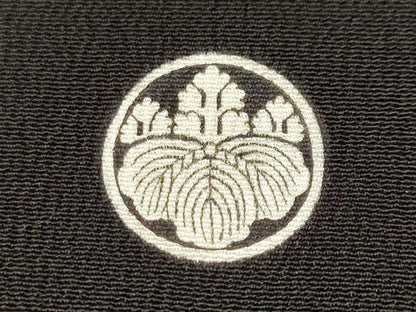 平和屋着物■豪華黒留袖　作家物　駒刺繍　風景文　暈し染め　銀彩　正絹　逸品　CABM1879ev
