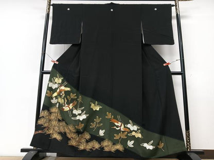 平和屋着物■豪華黒留袖　駒刺繍　飛鶴枝松文　金彩　正絹　逸品　CABM2079xe