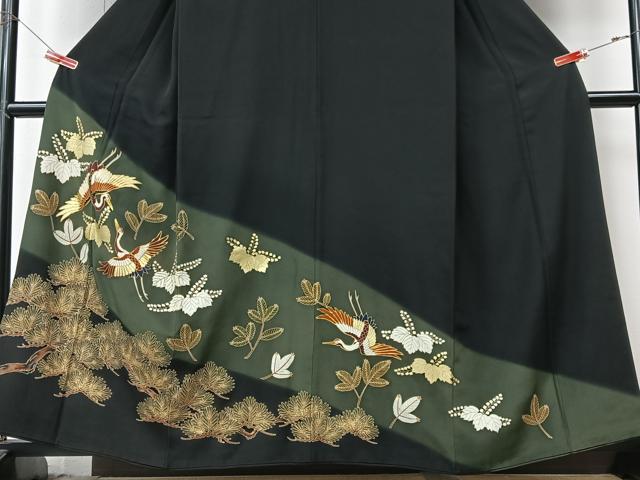 平和屋着物■豪華黒留袖　駒刺繍　飛鶴枝松文　金彩　正絹　逸品　CABM2079xe