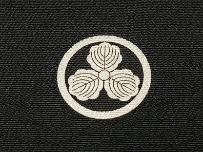 平和屋着物■豪華黒留袖　駒刺繍　飛鶴枝松文　金彩　正絹　逸品　CABM2079xe