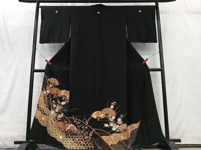 平和屋着物■豪華黒留袖　駒刺繍　扇面草花文　金彩　正絹　逸品　CABM2117xe