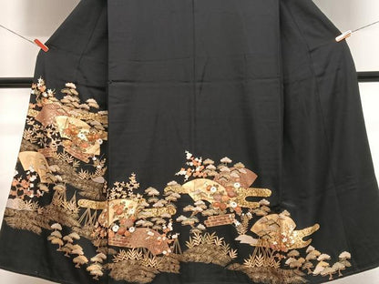 平和屋着物■豪華黒留袖　駒刺繍　地紙立波梅松文　金彩　正絹　逸品　CABM2335xe