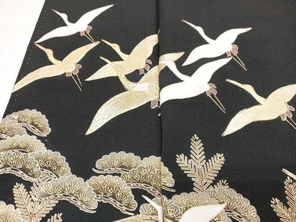 平和屋着物■豪華黒留袖　駒刺繍　飛鶴松文　正絹　逸品　CABM2394xe