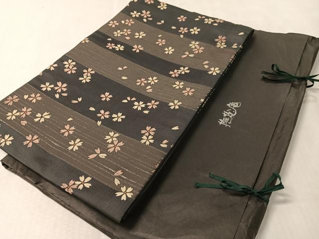 平和屋着物●撫松庵　六通柄　京袋帯　唐織　横段舞桜　銀糸　たとう紙付き　CABM3018vp